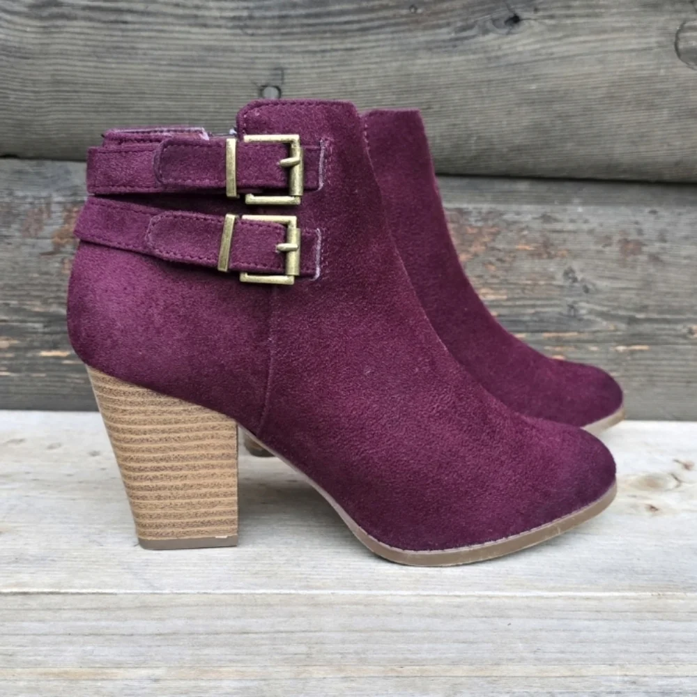 Charlotte Russe Lux Y2K Boho Glam Burgundy Double Buckle Block Heel Bootie 7M